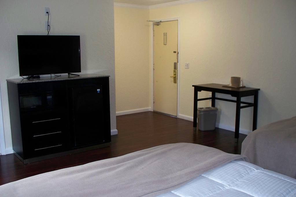Budget Inn & Suites Wall エクステリア 写真